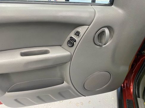 Used 2007 Jeep Liberty Sport image 15