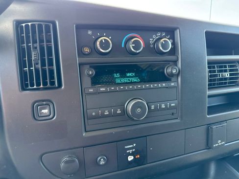 Used 2025 GMC Savana 2500 w/ Driver Convenience Package RWD image 10