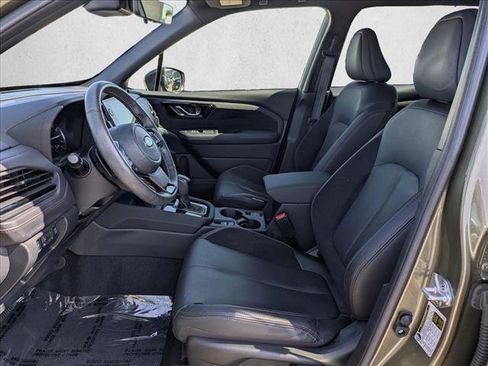 Used 2025 Subaru Forester Touring AWD/4WD image 17