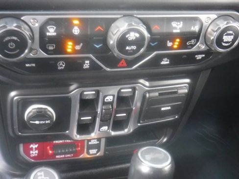 Certified 2022 Jeep Wrangler Unlimited Rubicon w/ LED Lighting Group image 25