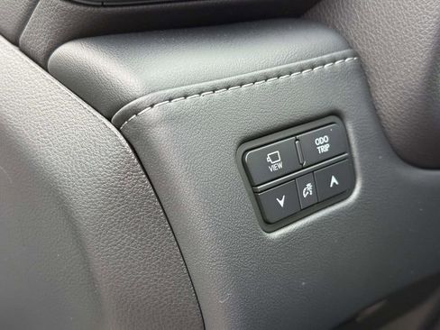 Used 2025 Lexus LX 700h Overtrail image 21