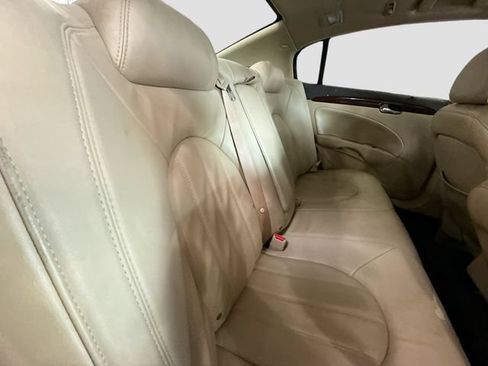 Used 2007 Buick Lucerne CXL w/ Driver Confidence Package FWD image 22