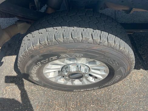 Used 2021 Ford F250 XL w/ STX Appearance Package AWD/4WD image 9