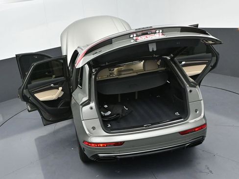 Used 2024 Audi Q5 e Premium Plus w/ Premium Plus Package image 53