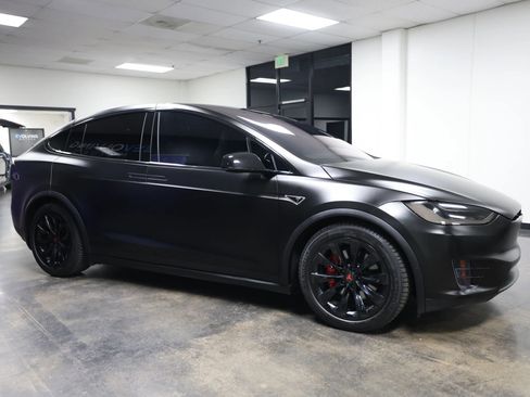 Used 2016 Tesla Model X Performance image 5