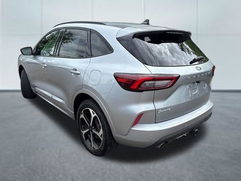 Used 2023 Ford Escape ST-Line Select w/ Tech Pack #2 AWD/4WD image 2