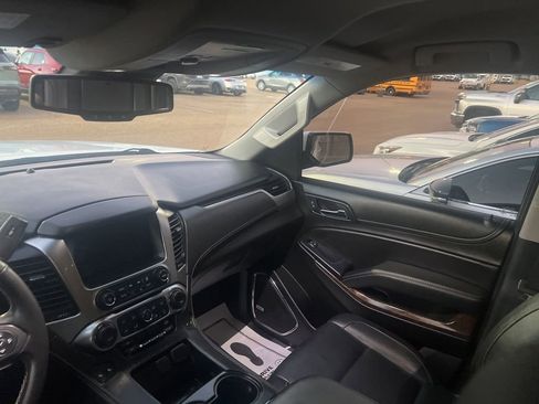 Used 2019 Chevrolet Tahoe LT image 23