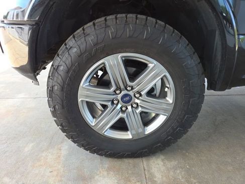 Used 2019 Ford F150 Lariat w/ Equipment Group 502A Luxury AWD/4WD image 75