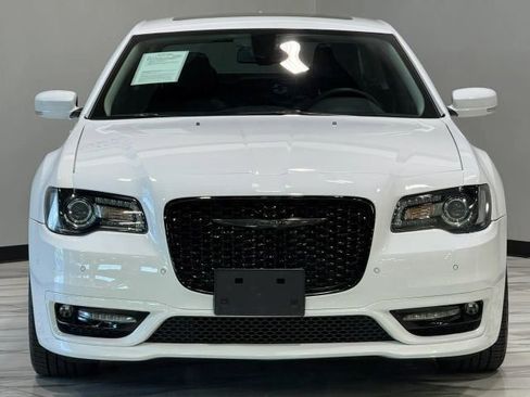 Used 2023 Chrysler 300 Touring L w/ Popular Equipment Group RWD image 3