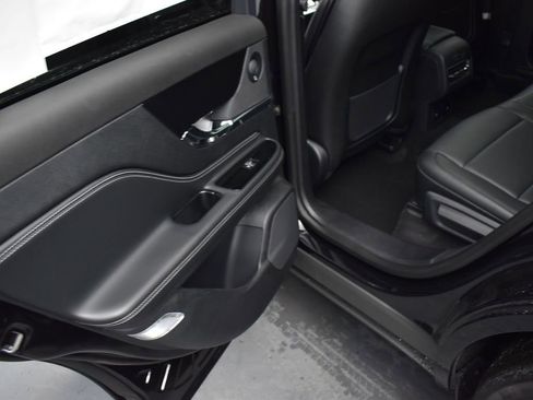 New 2025 Lincoln Corsair Reserve w/ Equipment Group 202A image 12