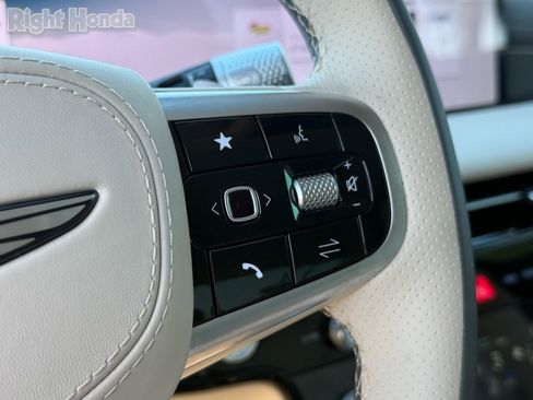 Used 2025 Genesis G80 3.5T Sport image 17