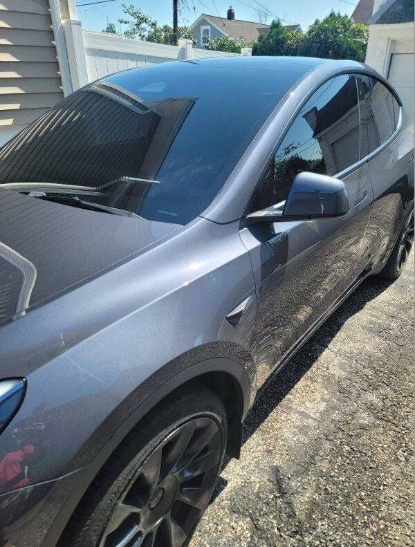 Used 2023 Tesla Model Y Long Range AWD/4WD image 2