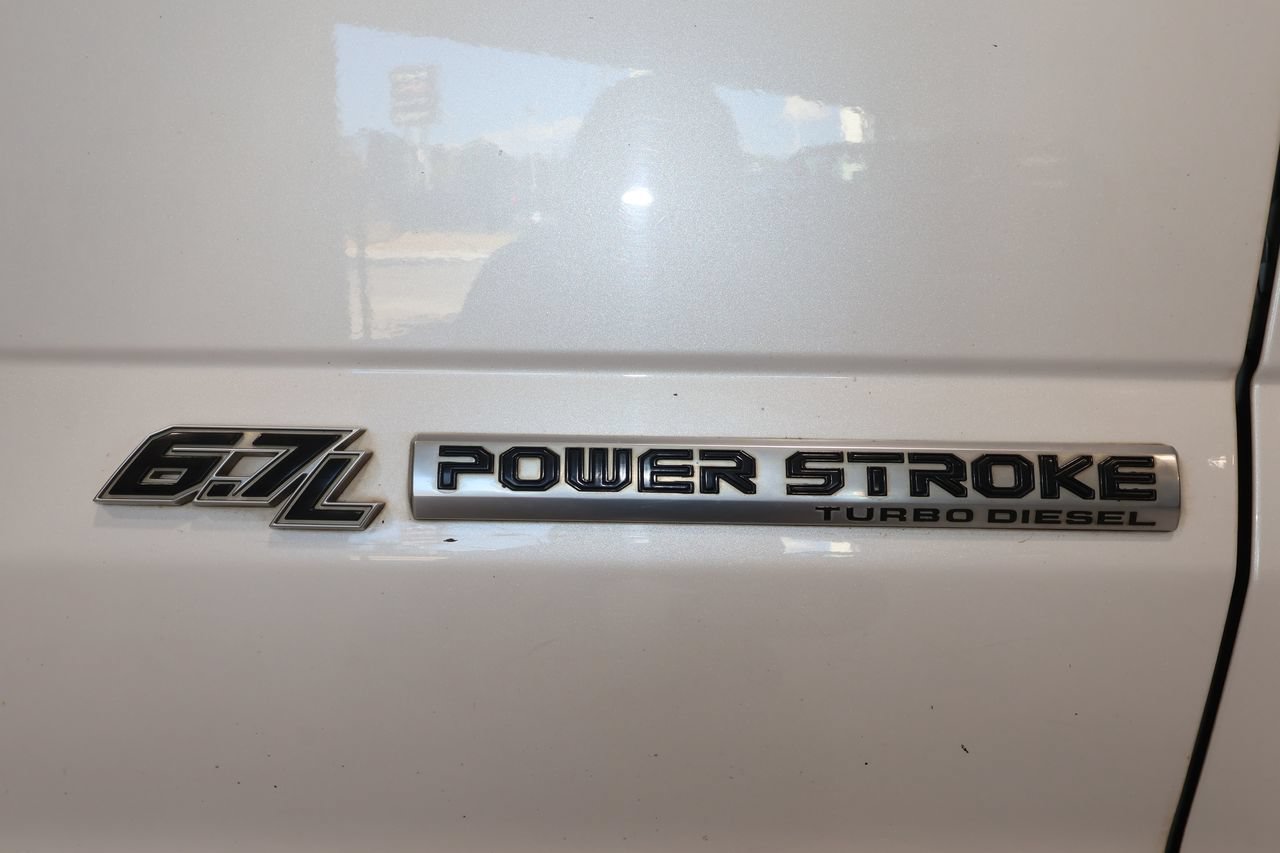 Used 2019 Ford F350 Lariat w/ Lariat Ultimate Package AWD/4WD image 23