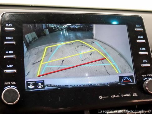 Used 2019 Toyota Avalon Limited image 14