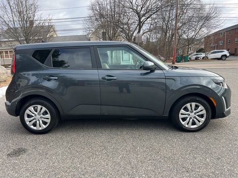 Certified 2023 Kia Soul LX image 6