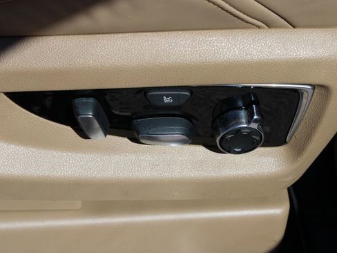 Used 2020 Cadillac Escalade Platinum w/ Escalade Sport Edition image 15