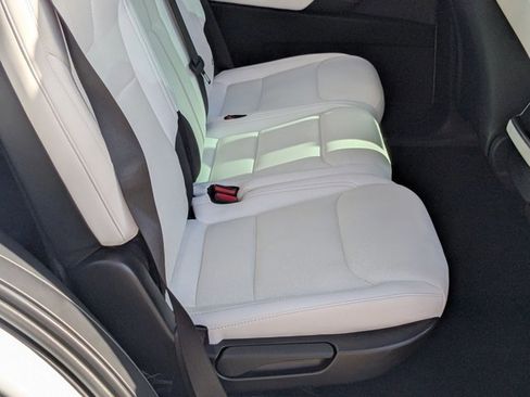 Used 2023 Tesla Model X image 15