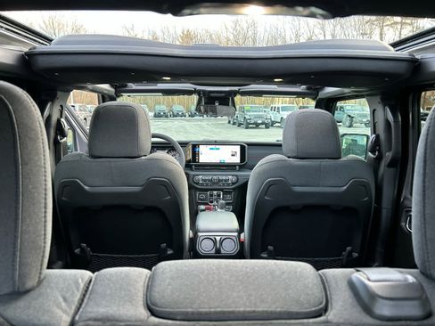 New 2026 Jeep Wrangler Rubicon image 44