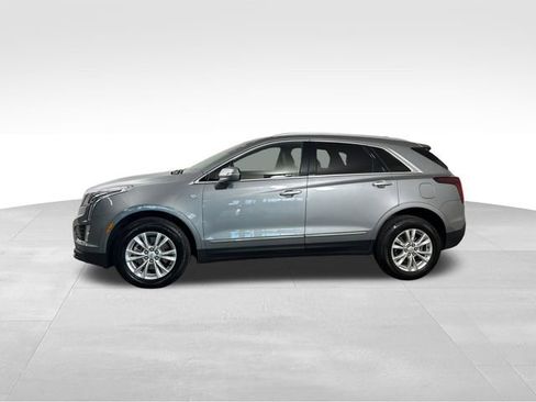 Used 2023 Cadillac XT5 Luxury FWD image 3