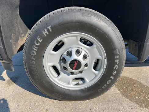 Certified 2024 GMC Sierra 2500 Pro image 29