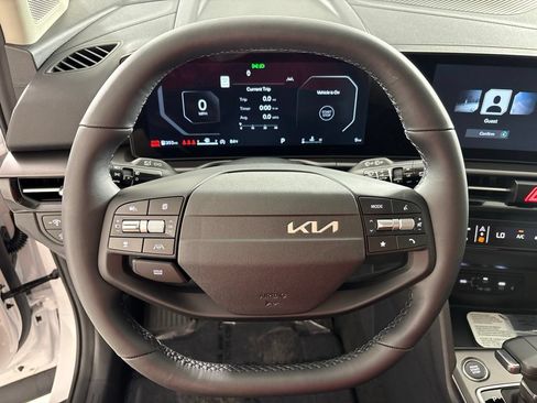 New 2026 Kia Sportage SX FWD image 29