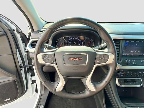 Used 2021 GMC Acadia SLT w/ Technology Package image 40