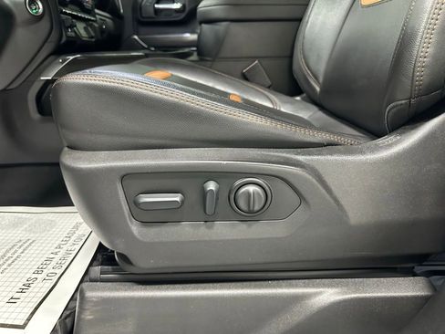 Used 2022 GMC Sierra 2500 AT4 image 13