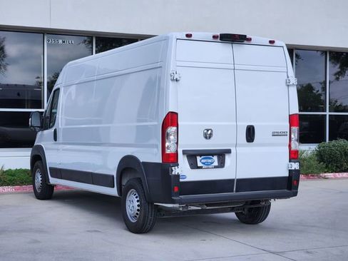 Used 2025 RAM ProMaster 2500 w/ Convenience Group image 5