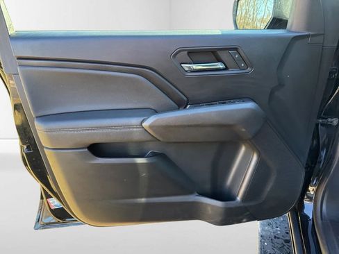 Used 2023 Chevrolet Colorado LT w/ LT Convenience Package image 11