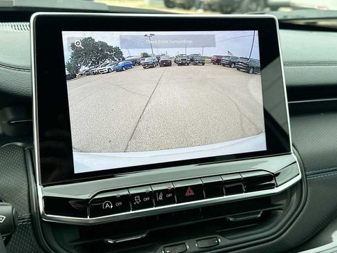 New 2026 Jeep Compass Latitude image 20