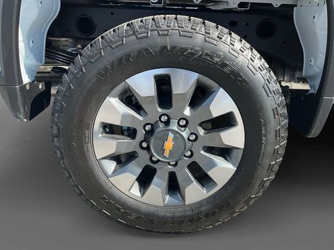 New 2026 Chevrolet Silverado 2500 Custom w/ Custom Value Package image 10