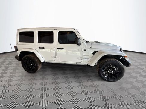 Used 2023 Jeep Wrangler Unlimited Sahara w/ Cold Weather Group AWD/4WD image 5