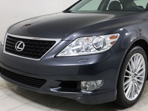 Used 2010 Lexus LS 460 RWD image 4