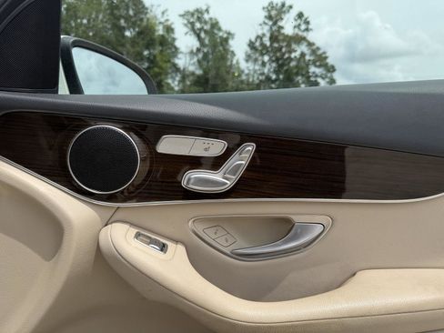 Certified 2019 Mercedes-Benz GLC 300 image 29