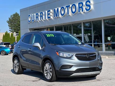 Used 2019 Buick Encore Preferred FWD image 1