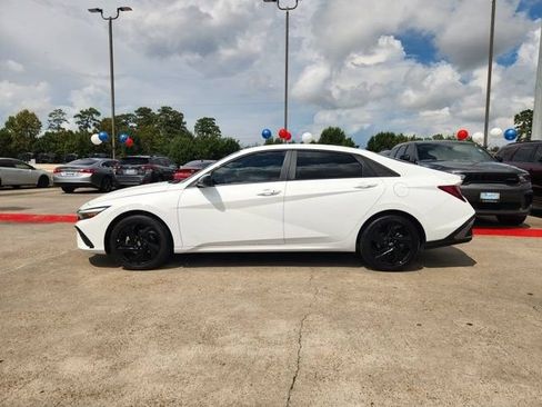 Used 2026 Hyundai Elantra Sport FWD image 4