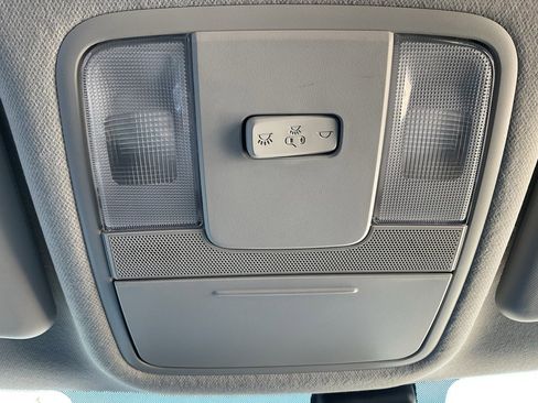 Used 2025 Kia Soul LX w/ LX Technology Package image 30