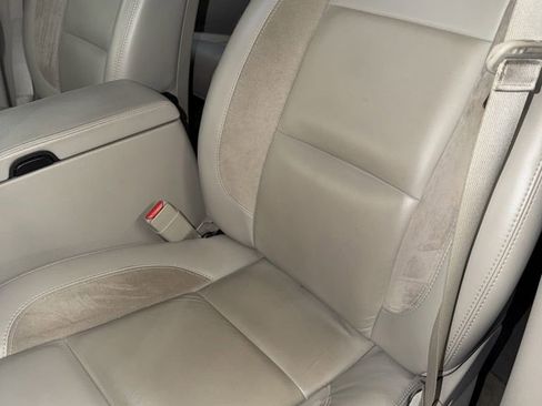 Used 2009 Chrysler Aspen Limited AWD/4WD image 20