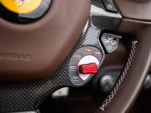 Certified 2014 Ferrari 458 Spider RWD image 34