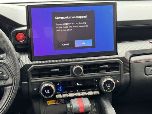 Certified 2025 Toyota Tacoma TRD Pro AWD/4WD image 16