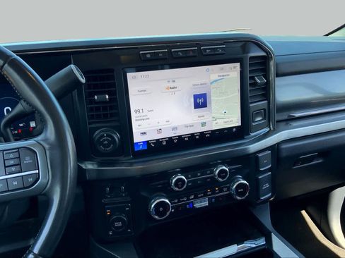 Used 2024 Ford F250 Lariat w/ Lariat Ultimate Package AWD/4WD image 7