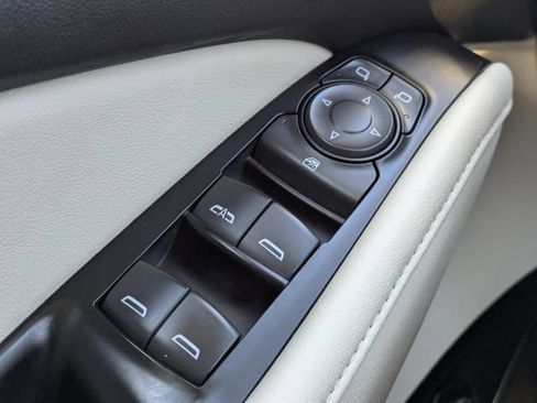 Used 2023 Buick Enclave Essence w/ Experience Buick Package AWD/4WD image 21