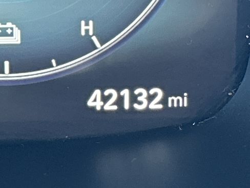 Certified 2023 Hyundai Santa Fe SEL Premium image 23