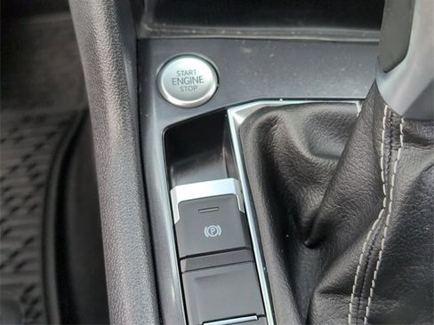 Certified 2023 Volkswagen Tiguan SE image 26