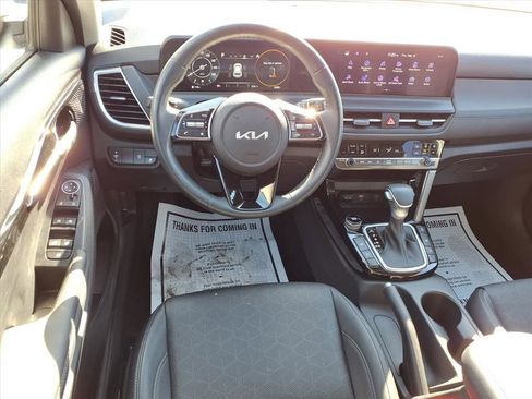 Used 2024 Kia Seltos EX image 4