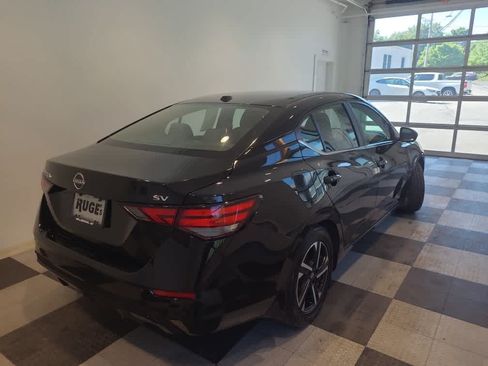Used 2024 Nissan Sentra SV FWD image 6