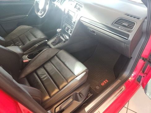 Used 2015 Volkswagen GTI SE w/ Lighting Package (SEL) image 18