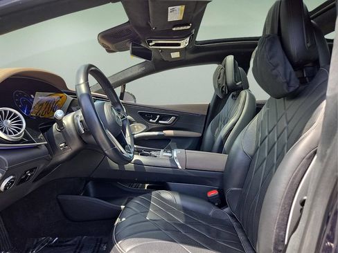 Used 2022 Mercedes-Benz EQS 580 4MATIC Sedan image 13