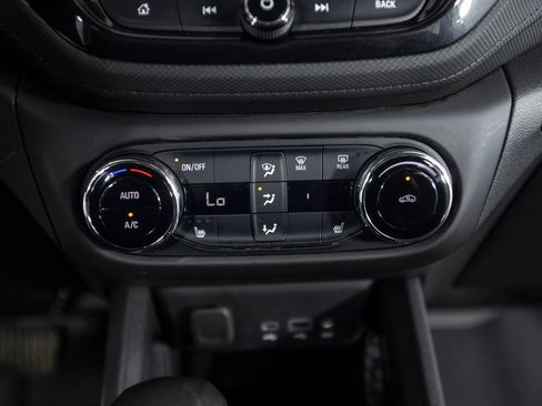 Used 2023 Chevrolet TrailBlazer LT w/ Convenience Package FWD image 33