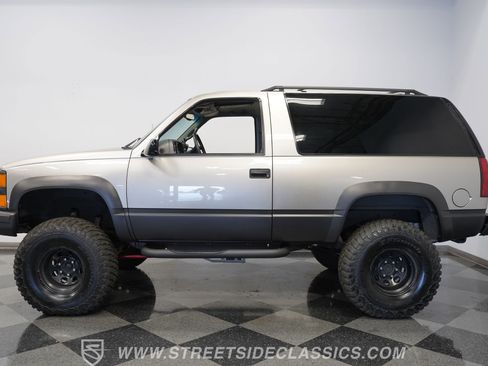 Used 1999 Chevrolet Tahoe 4WD 2-Door w/ Preferred Equipment Group image 2